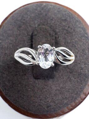 VTG Solid Sterling Silver 925 Oval Cut Cubic Zirconia Prong Set Ring Size 6